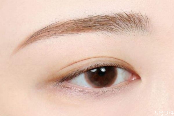 臥蠶妝怎么畫 軟妹臥蠶妝怎么畫 臥蠶妝怎么畫 軟妹臥蠶妝怎么畫