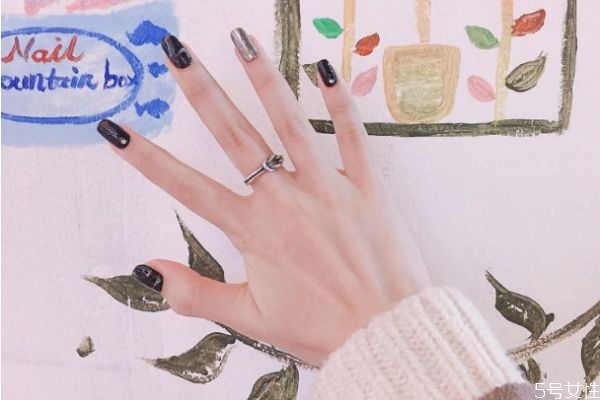 貼甲片多久就應該卸掉 全貼甲片要不要打磨