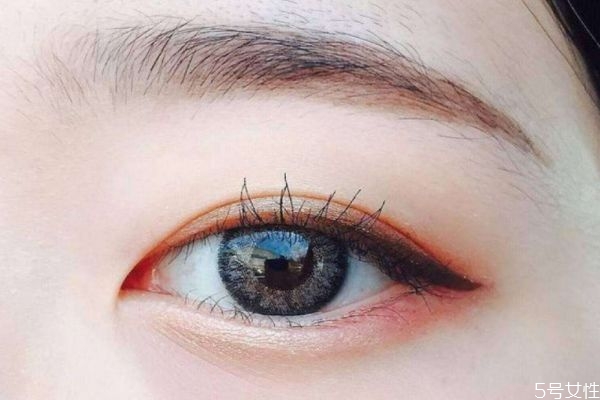 臥蠶妝怎么畫 軟妹臥蠶妝怎么畫 臥蠶妝怎么畫 軟妹臥蠶妝怎么畫