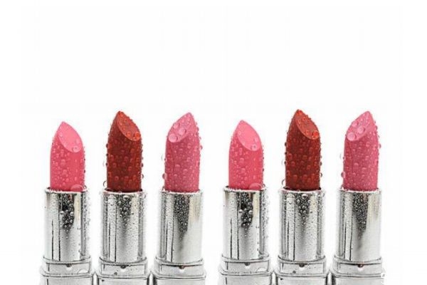 口紅熱化了要怎么辦 口紅放在熱空調(diào)房會化嗎 口紅熱化了要怎么辦 口紅放在熱空調(diào)房會化嗎