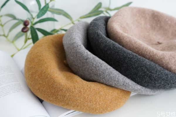 貝雷帽哪個顏色洋氣 貝雷帽如何挑顏色 貝雷帽哪個顏色洋氣 貝雷帽如何挑顏色