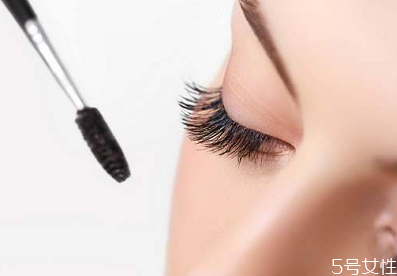 白色睫毛膏是干什么用的 白色睫毛膏的正確刷法 白色睫毛膏是干什么用的 白色睫毛膏的正確刷法