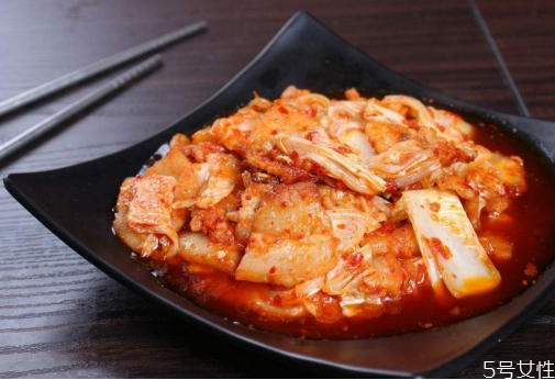 辣白菜必須放魚露嗎 辣白菜魚露用什么代替 辣白菜必須放魚露嗎 辣白菜魚露用什么代替