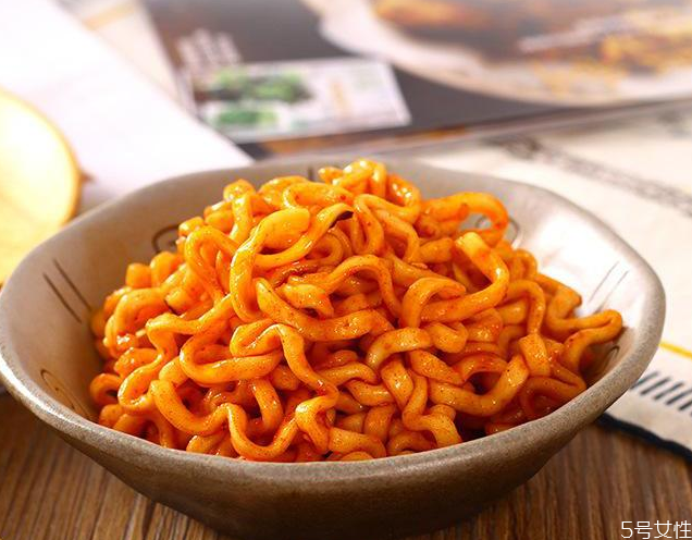 火雞面哪個(gè)牌子是正品 國產(chǎn)火雞面哪個(gè)牌子正宗 火雞面哪個(gè)牌子是正品 國產(chǎn)火雞面哪個(gè)牌子正宗