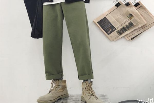 卷的褲腿老是掉怎么辦 卷褲腿怎么不會掉下來