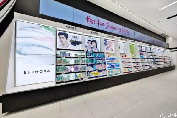 絲芙蘭和專(zhuān)柜哪個(gè)體驗(yàn)好 絲芙蘭屬于什么檔次