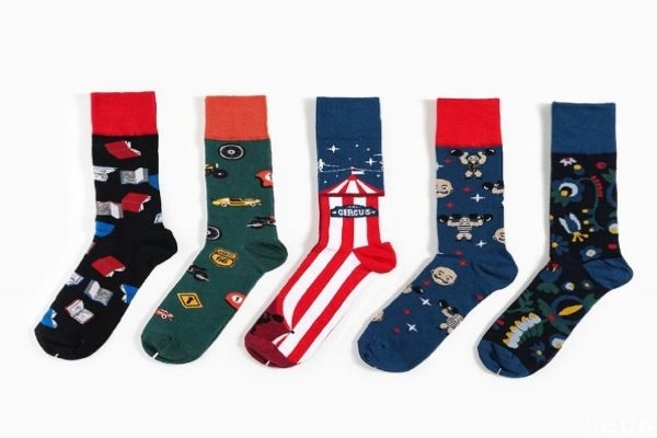 襪子發(fā)硬是不是該扔了 襪子發(fā)硬怎么恢復