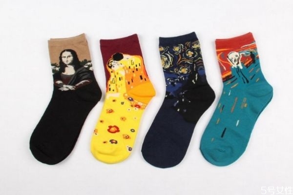 襪子發(fā)硬是不是該扔了 襪子發(fā)硬怎么恢復(fù) 襪子發(fā)硬是不是該扔了 襪子發(fā)硬怎么恢復(fù)