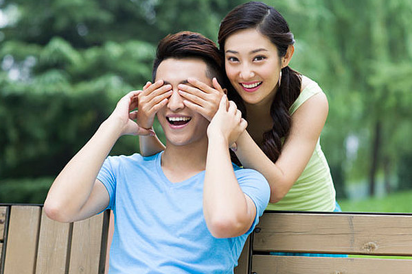 水瓶座男生喜歡一個人的表現(xiàn) 水瓶座男生性格特點