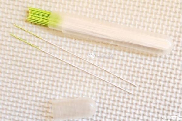 耳洞清潔線有副作用嗎 耳洞清潔線使用注意事項(xiàng)