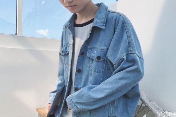 牛仔外套發(fā)黃干洗店可以洗嗎 牛仔衣變黃可以恢復(fù)嗎 牛仔外套發(fā)黃干洗店可以洗嗎 牛仔衣變黃可以恢復(fù)嗎