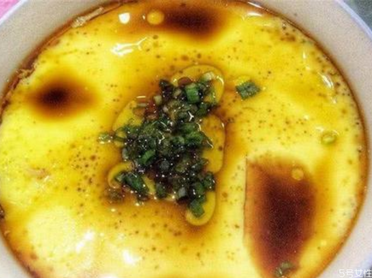 蒸雞蛋羹用熱水還是冷水 雞蛋羹不凝固怎么補(bǔ)救 蒸雞蛋羹用熱水還是冷水 雞蛋羹不凝固怎么補(bǔ)救