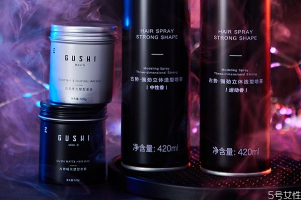 頭發(fā)噴了定型水能過(guò)夜嗎 定型水對(duì)頭皮的傷害