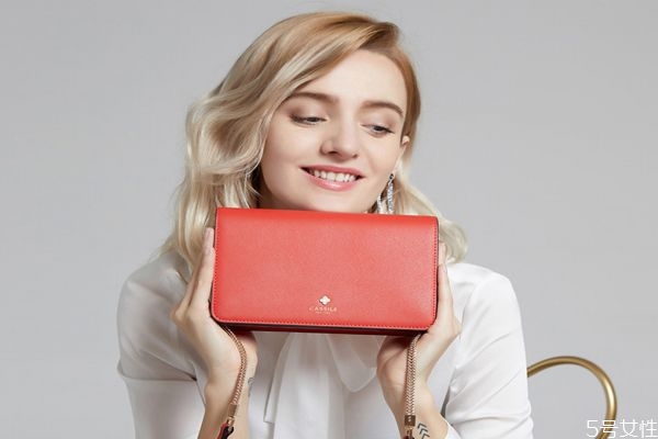 卡思樂女包什么檔次 cassile的包一般多少錢