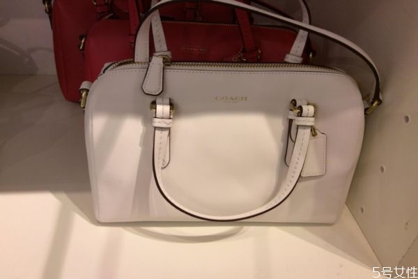 白色包包長(zhǎng)霉了用什么洗 白色包包防霉保養(yǎng)要點(diǎn) 白色包包長(zhǎng)霉了用什么洗 白色包包防霉保養(yǎng)要點(diǎn)