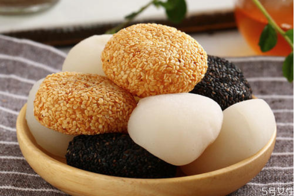 干吃湯圓是什么做的 干吃湯圓怎么做 干吃湯圓是什么做的 干吃湯圓怎么做