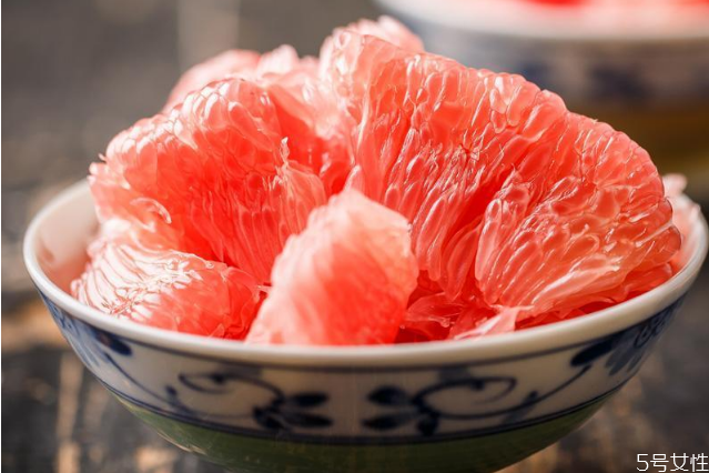 老樹冰糖柚是沙田柚嗎 沙田柚和冰糖柚的區(qū)別 老樹冰糖柚是沙田柚嗎 沙田柚和冰糖柚的區(qū)別