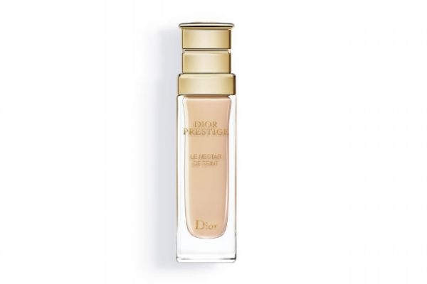 迪奧花蜜粉底液好用嗎 迪奧花蜜粉底液色號(hào)選擇 迪奧花蜜粉底液好用嗎 迪奧花蜜粉底液色號(hào)選擇