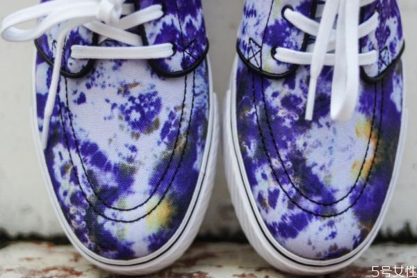 扎染的鞋子會(huì)掉色嗎 扎染掉色是不是正?，F(xiàn)象