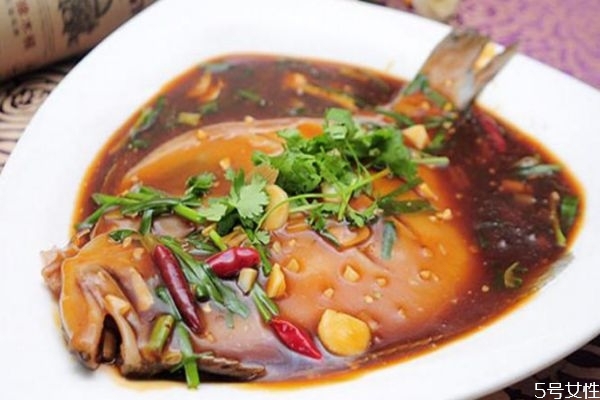 年夜飯的魚必須是整條嗎 年夜飯的魚品種及其寓意 年夜飯的魚必須是整條嗎 年夜飯的魚品種及其寓意