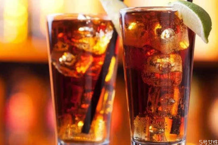 長島冰茶怎么調 簡易長島冰茶的做法