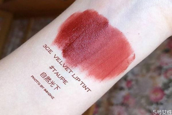 3ce唇釉最火的幾個(gè)色 3ce絲絨唇釉哪個(gè)色號好看