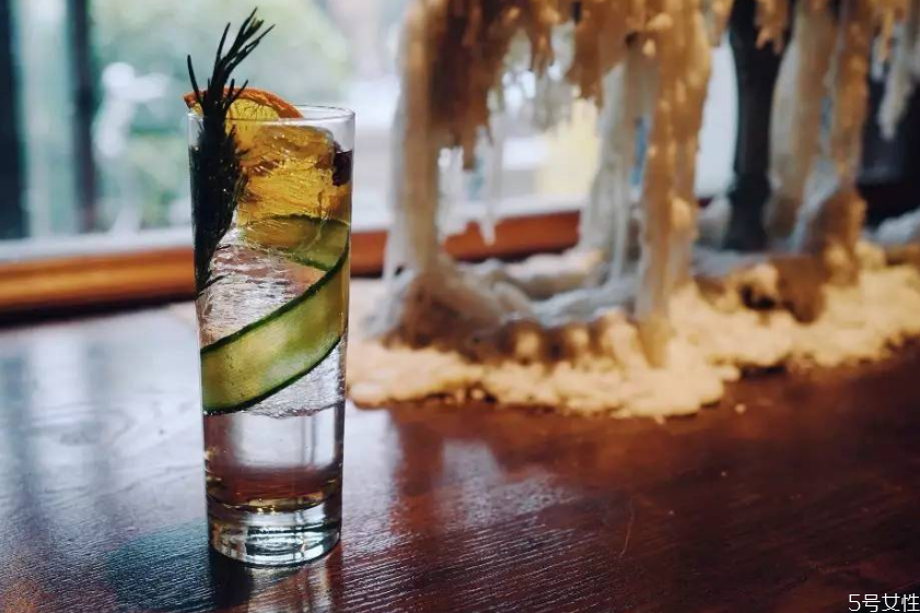 金湯力度數 金湯力的酒勁大嗎