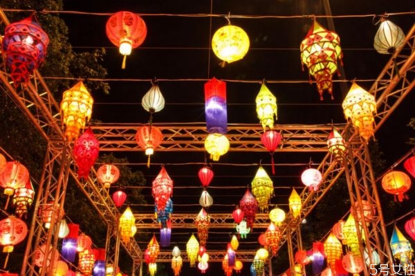 正月十五可以在娘家過(guò)嗎 正月十五躲燈是什么意思