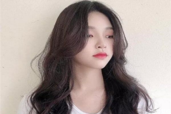 染發(fā)和褪色收費兩次嗎 為什么要染發(fā)要褪色 染發(fā)和褪色收費兩次嗎 為什么要染發(fā)要褪色