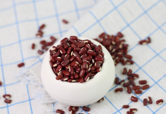 紅豆和赤小豆哪個(gè)補(bǔ)血效果比較好 紅豆和赤小豆誰(shuí)最補(bǔ)血 紅豆和赤小豆哪個(gè)補(bǔ)血效果比較好 紅豆和赤小豆誰(shuí)最補(bǔ)血