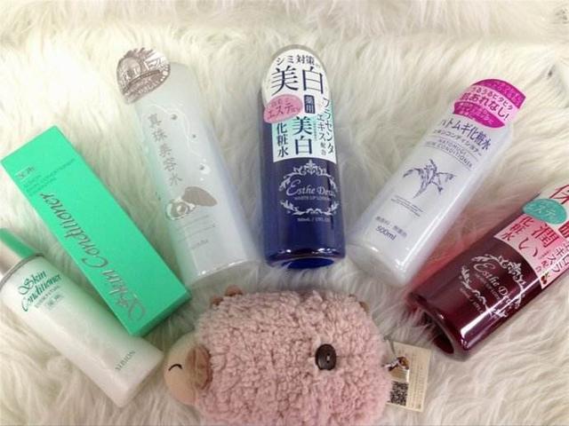 化妝水的正確使用方法 化妝水的作用是什么 化妝水的正確使用方法 化妝水的作用是什么