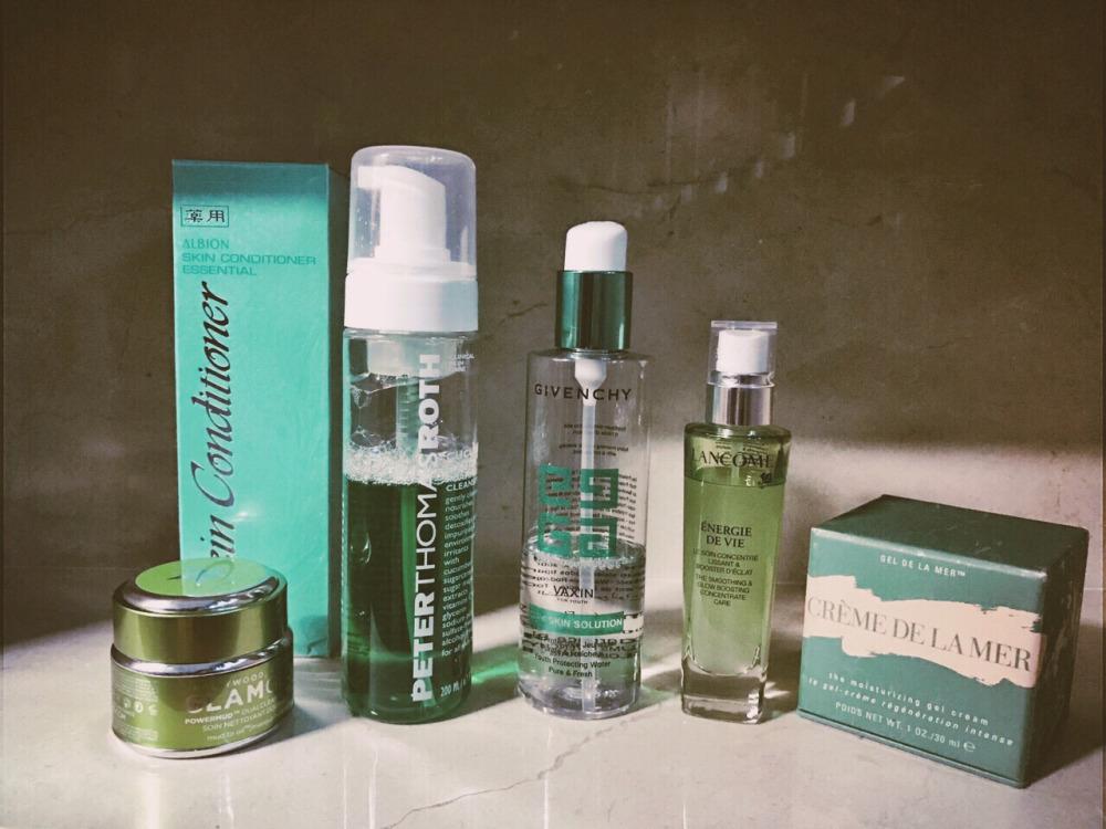 化妝水的正確使用方法 化妝水的作用是什么 化妝水的正確使用方法 化妝水的作用是什么