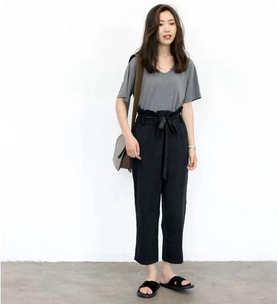 微胖女孩穿什么樣的衣服好看 微胖女孩穿什么樣的衣服好看