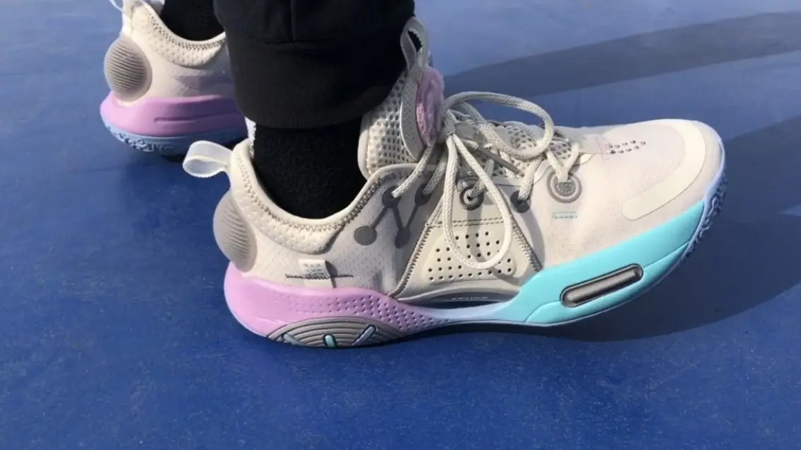 李寧籃球鞋全城9棉花糖測(cè)評(píng) 李寧全城9棉花糖大概多少錢 李寧籃球鞋全城9棉花糖測(cè)評(píng) 李寧全城9棉花糖大概多少錢