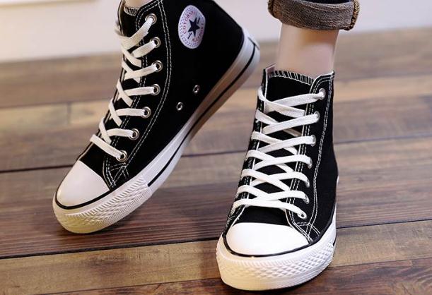 帆布鞋發(fā)黃怎么變白 帆布鞋怎么洗 帆布鞋發(fā)黃怎么變白 帆布鞋怎么洗