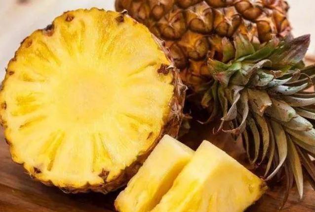 鳳梨怎么看熟沒熟 鳳梨怎么放才能熟 鳳梨怎么看熟沒熟 鳳梨怎么放才能熟