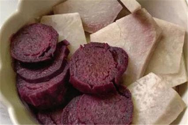 紫薯和紅薯的區(qū)別 紫薯早餐搭配有什么營養(yǎng) 紫薯和紅薯的區(qū)別 紫薯早餐搭配有什么營養(yǎng)