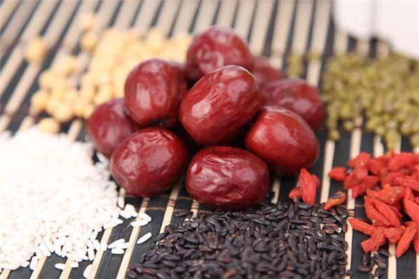 紅棗會(huì)升高血糖嗎 紅棗糖尿病人可以吃嗎