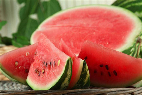 西瓜孕婦可以吃嗎 西瓜孕婦吃了好嗎 西瓜孕婦可以吃嗎 西瓜孕婦吃了好嗎