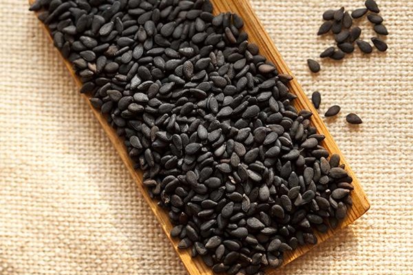 黑芝麻炒多久才熟 黑芝麻炒熟后不香怎么回事 黑芝麻炒多久才熟 黑芝麻炒熟后不香怎么回事