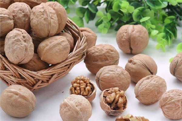 核桃補(bǔ)腎壯陽嗎 核桃怎么吃補(bǔ)腎最好 核桃補(bǔ)腎壯陽嗎 核桃怎么吃補(bǔ)腎最好