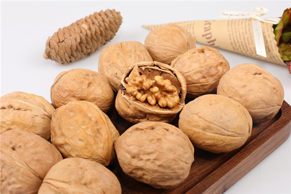核桃補(bǔ)腎壯陽嗎 核桃怎么吃補(bǔ)腎最好 核桃補(bǔ)腎壯陽嗎 核桃怎么吃補(bǔ)腎最好