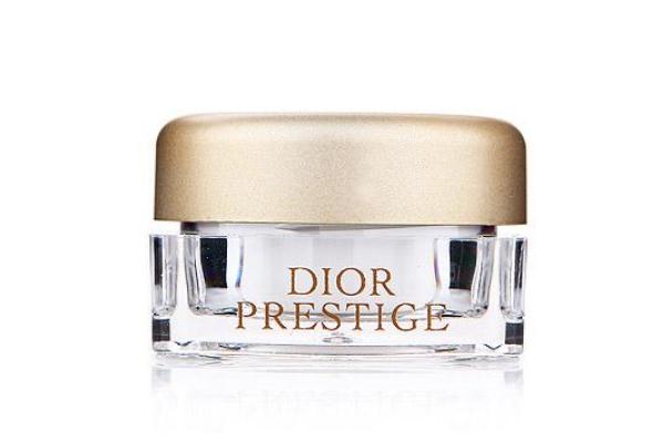 眼霜可以早上涂嗎 眼霜到底早上涂還是晚上涂