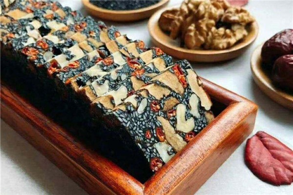 阿膠什么季節(jié)吃最好 阿膠每天什么時候吃最好 阿膠什么季節(jié)吃最好 阿膠每天什么時候吃最好