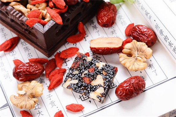 阿膠什么季節(jié)吃最好 阿膠每天什么時候吃最好 阿膠什么季節(jié)吃最好 阿膠每天什么時候吃最好