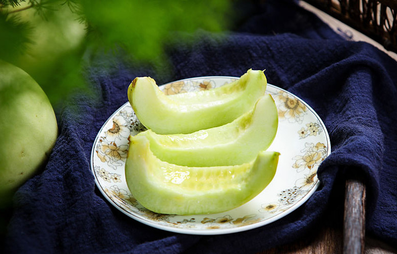 香瓜子的功效與作用 香瓜子的食用方式和注意事項(xiàng) 香瓜子的功效與作用 香瓜子的食用方式和注意事項(xiàng)