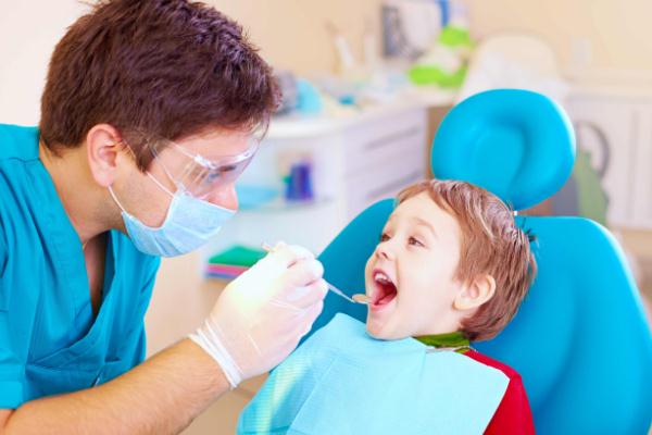 兒童換牙的牙齒要不要扔掉 兒童換牙齒要補什么 兒童換牙的牙齒要不要扔掉 兒童換牙齒要補什么