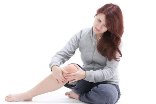 跑步的正確姿勢 跑步后膝蓋疼怎么辦 跑步的正確姿勢 跑步后膝蓋疼怎么辦