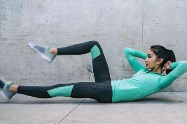 瘦肚子能不能撥罐 拔罐瘦肚子要堅持多久 瘦肚子能不能撥罐 拔罐瘦肚子要堅持多久