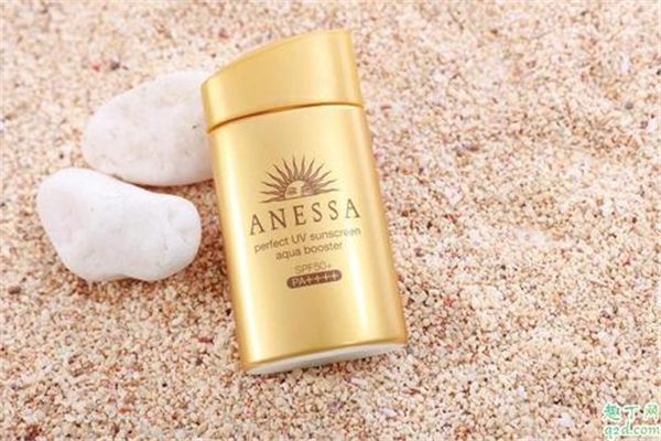 涂完防曬霜為什么黏黏的 防曬涂完之后有效時間 涂完防曬霜為什么黏黏的 防曬涂完之后有效時間